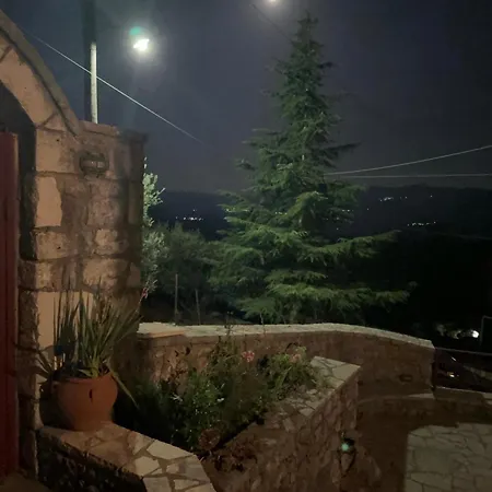 فيلة Terra Petra At Psari Trikolonon Gortynia Psárion