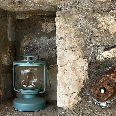 Terra Petra At Psari Trikolonon Gortynia * Psárion