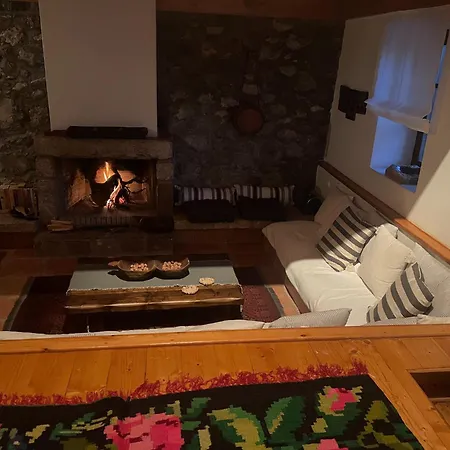 Terra Petra At Psari Trikolonon Gortynia Psárion