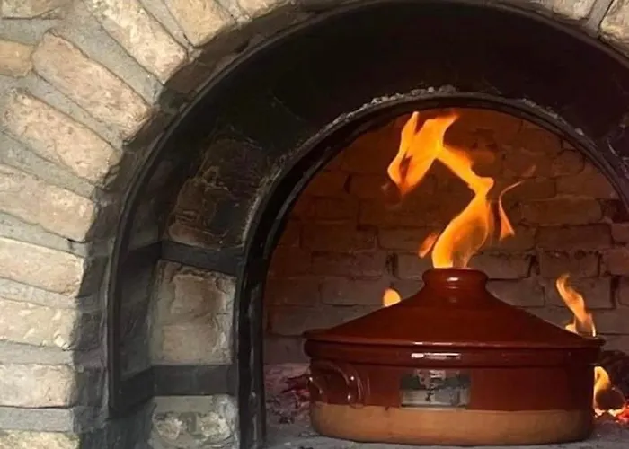 Terra Petra At Psari Trikolonon Gortynia Psárion