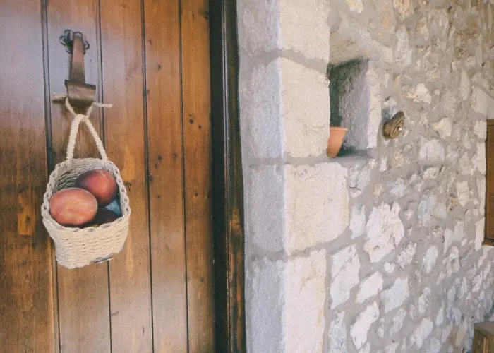 Terra Petra At Psari Trikolonon Gortynia